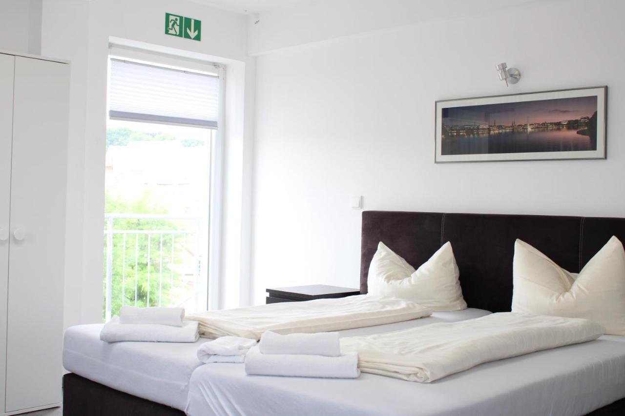 Cvjm Hotel Am Dom Любек Экстерьер фото
